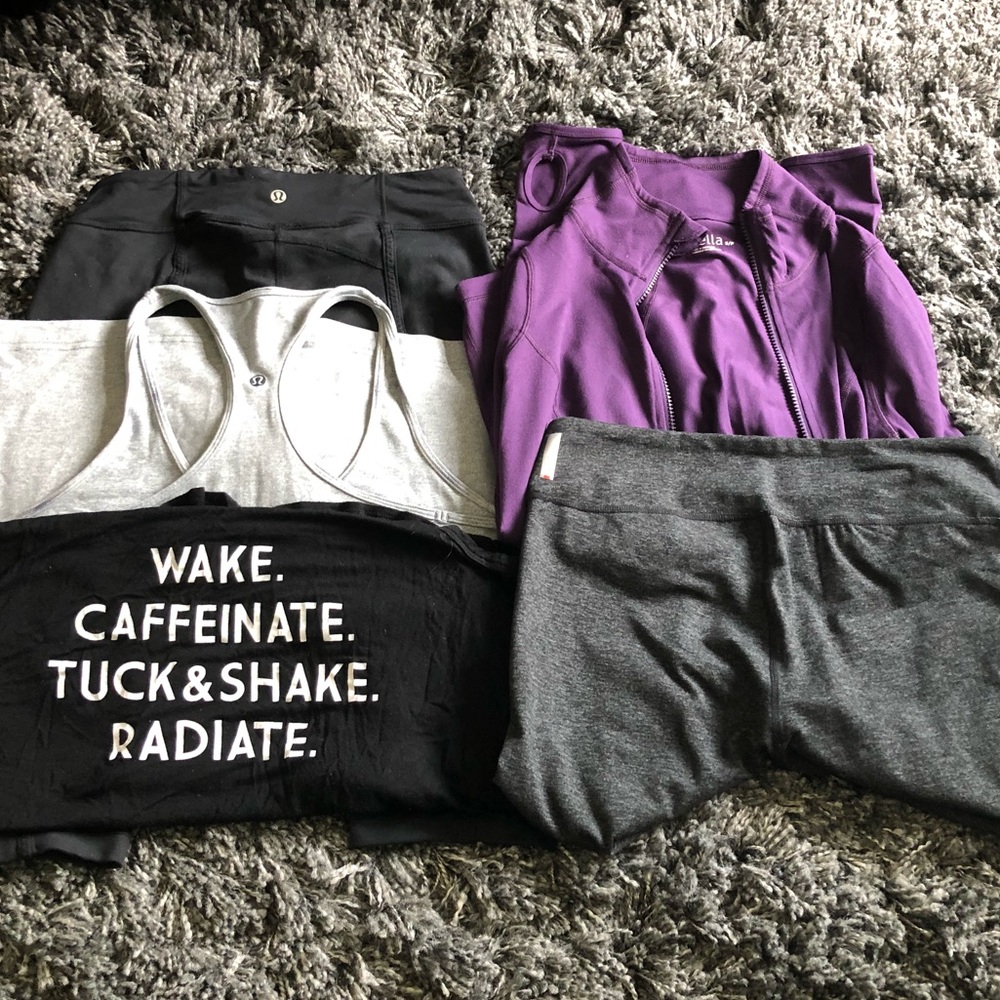 2 tanks, 2 leggings plus a jacket